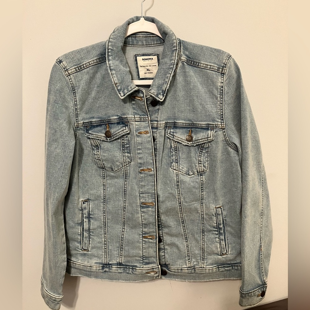 Sonoma The Everyday Jean Jacket Distressed light wash denim Sz XL NWOT